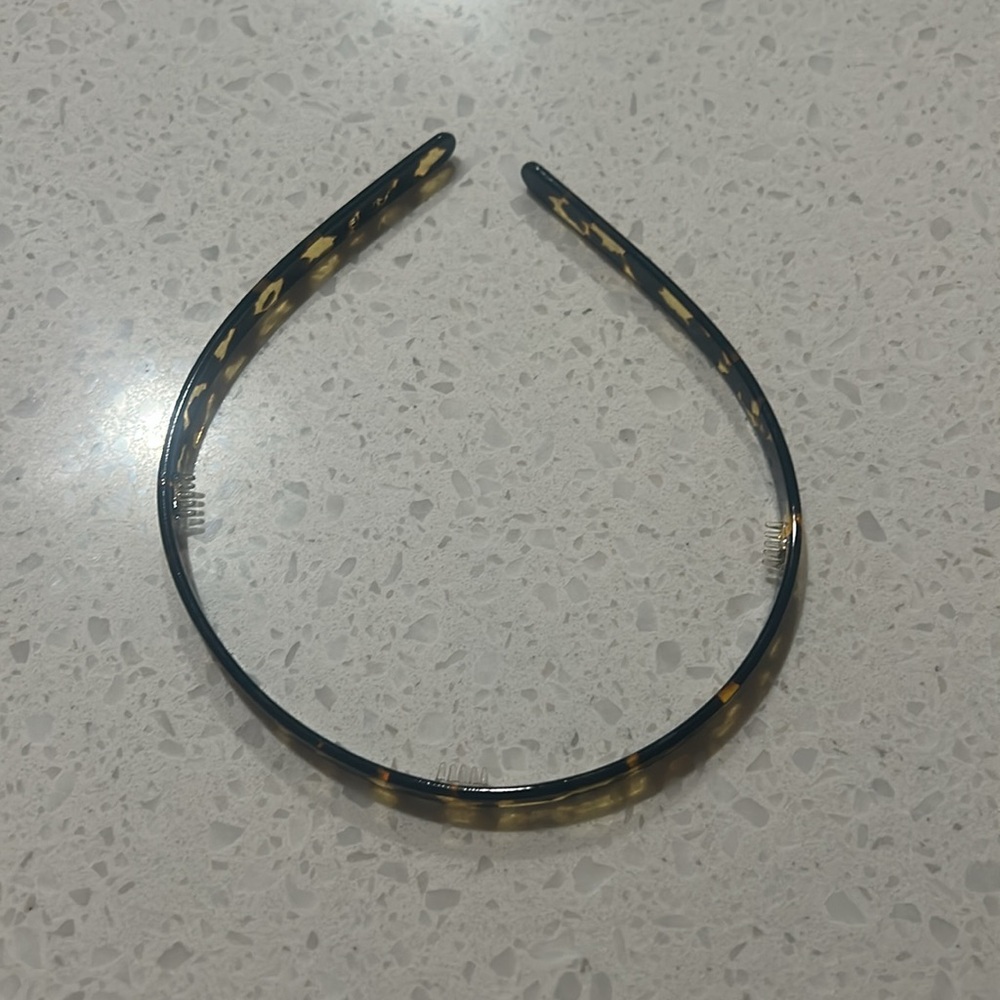 MACHETE Ultralight Thin Headband in Dark Tortoise - Picture 4 of 6